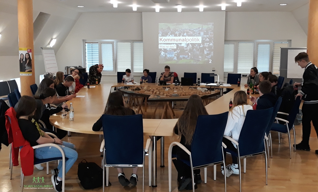 Workshop „Wählen ab 16“ im Neckartenzlinger Rathaus