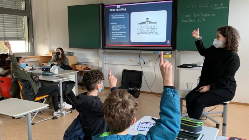 Giro Heroes: Workshop rund ums Banking in Klasse 7